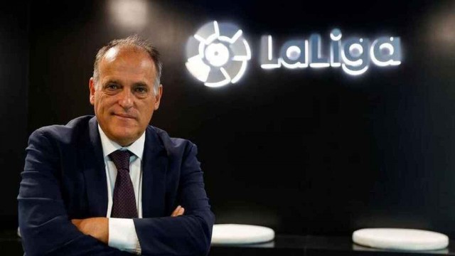  Tebas: 