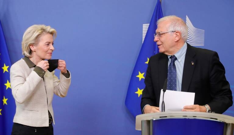 La UE excluye a siete bancos rusos del Swift pero deja dentro del sistema a dos de los tres principales
