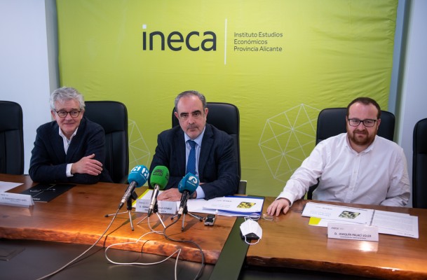 Ineca: aumentar la
demanda del 'made
in Alicante' en un 5%
generaría 45.500 puestos de trabajo