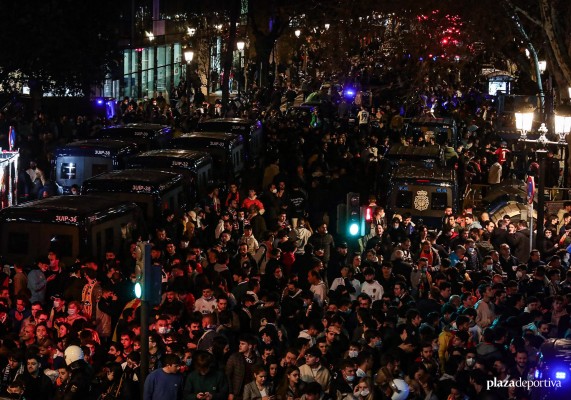 El Valencia comulgó a lo bestia con una afición entregada