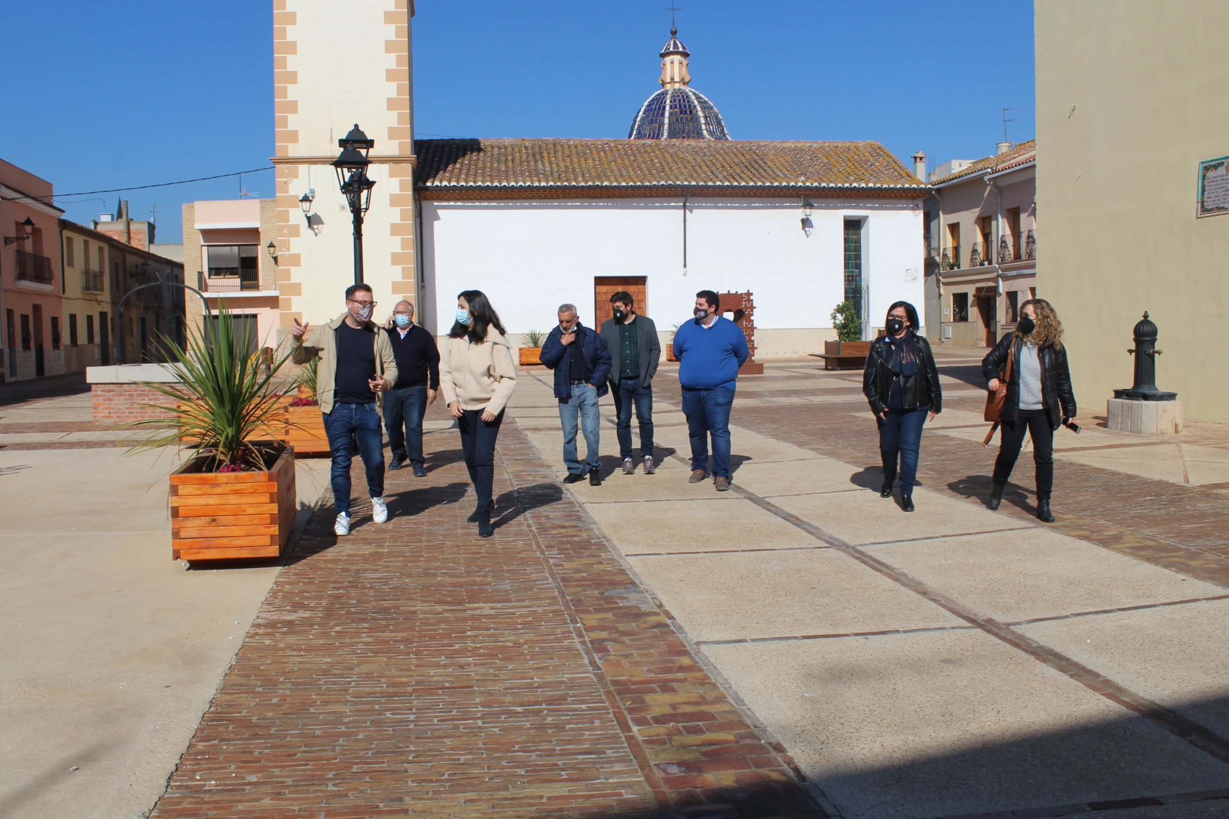 La administración visita las obras de pavimentación de Mascarell financiadas con Fondos Feder