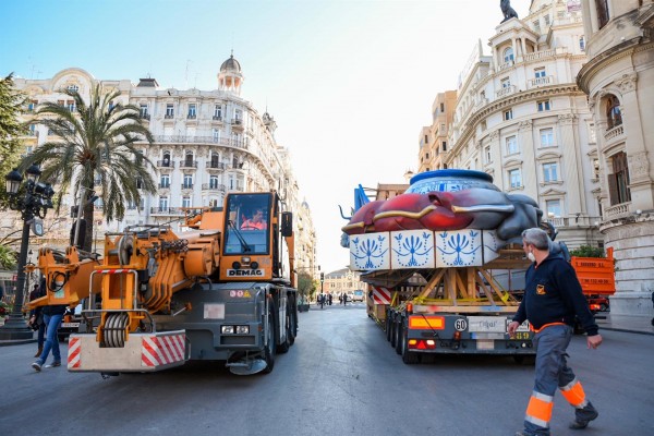 Arranca el montaje de la falla municipal de València: 