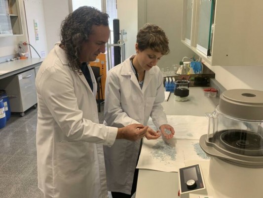 Fych Technologies trabaja con su nueva planta piloto de deslaminado para reciclar envases
