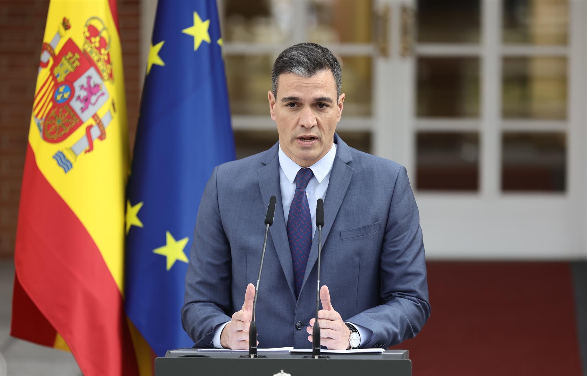 España se queda prácticamente sola en la UE en su decisión de no enviar armamento a Ucrania