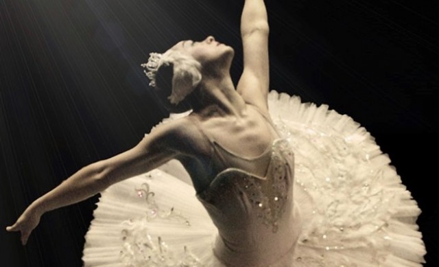El Batel de Cartagena se solidariza con Ucrania sustituyendo la actuación del
Ballet de Moscú por el de Moldavia
