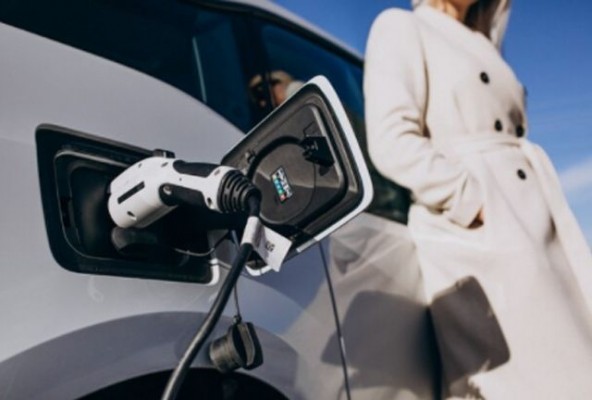 La nueva movilidad impulsa el sector de la automoción, según el estudio Auto Mobility Trends de Metyis
