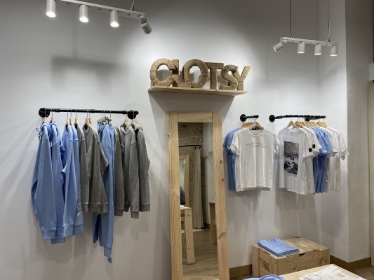 La 'startup' valenciana Clotsy Brand abre su primera tienda física en el barrio de Ruzafa 