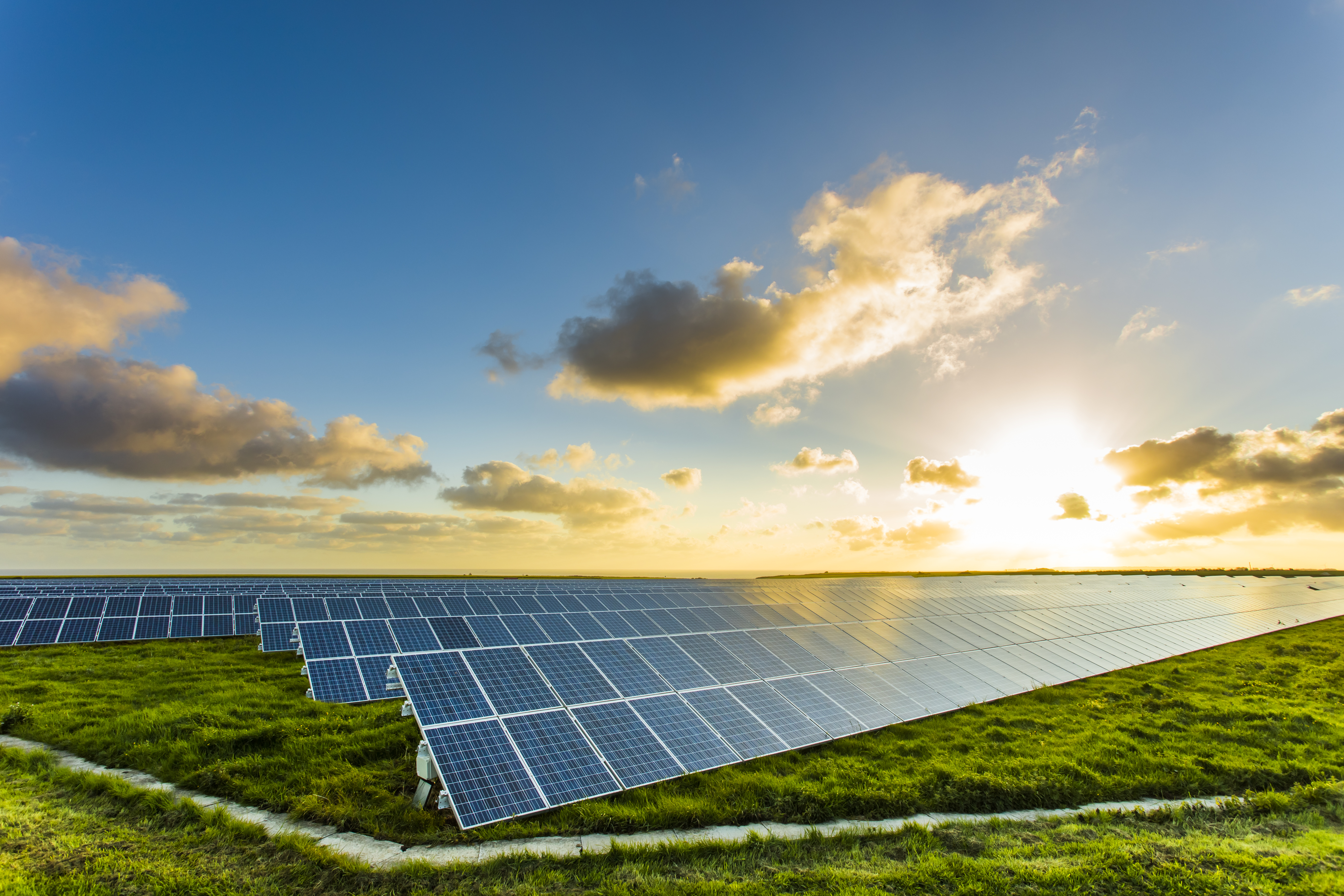 EnerHi financiará 750 megavatios en proyectos de generación renovable con Elona Capital