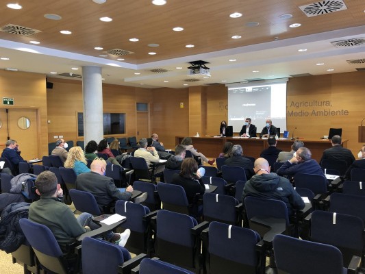 Lucha contra las plagas en los cultivos de la Región: más coordinación para atajar los problemas comunes