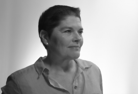 'Hilando sueños' da voz a la reinserción a través de fotografías e historias de mujeres recluidas