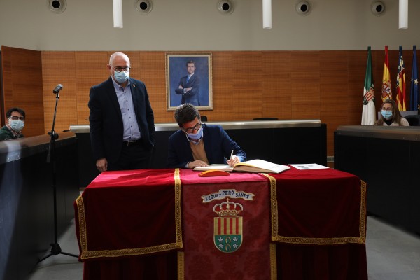 La Diputación invierte 1,5 millones en mejorar el auditorio, la Casa de la Festa y el centro social de San Vicente