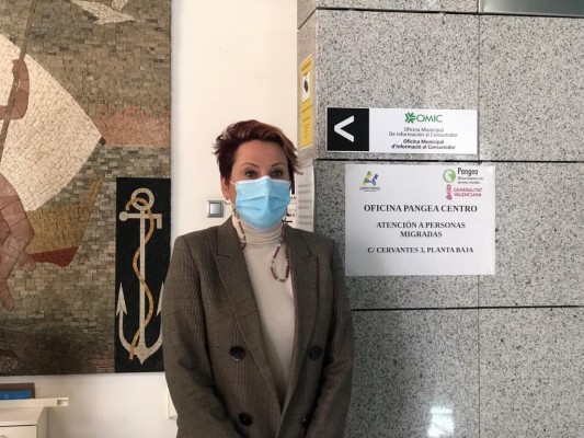 Alicante centraliza en dos oficinas la tramitación de documentación para inmigrantes