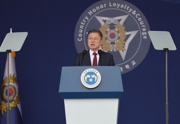 Corea del Sur también excluye a Rusia del mecanismo Swift