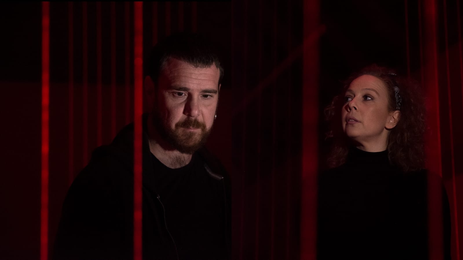 'DJ', en la Sala Off, interpretado por Pep Plaza e Inma Ruiz - 