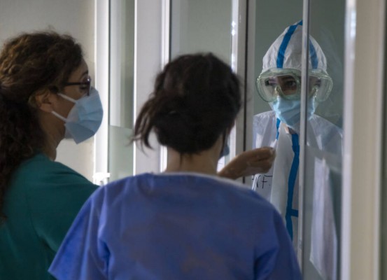 Los positivos se desploman en la Región, pero la covid se cobra dos nuevas muertes