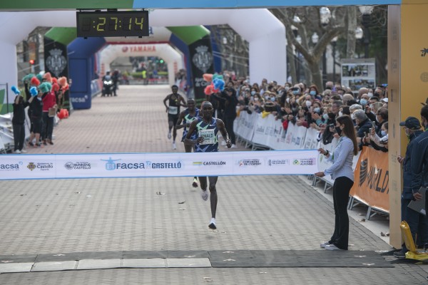 Kwemoi gana y consigue la mejor marca de la 10K Castelló