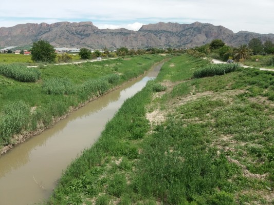 Una nueva política de agua y  energía para hacer frente a las crisis