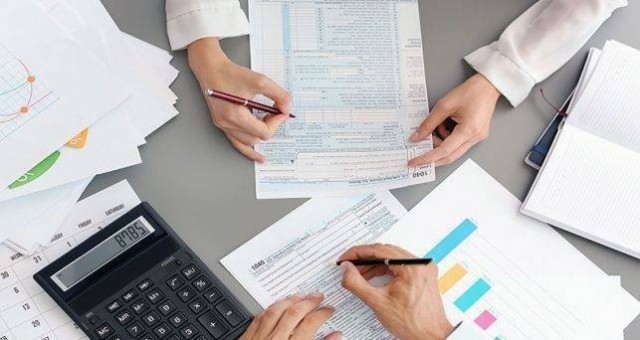 Los agentes comerciales critican que las nuevas cuotas de autónomos propuestas son 