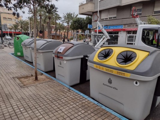Elche prepara la recogida orgánica: el martes para 10.000 viviendas y en dos meses para 100 grandes productores