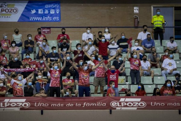 ElPozo fleta un autobús para que su afición anime al equipo en la Supercopa en Jerez