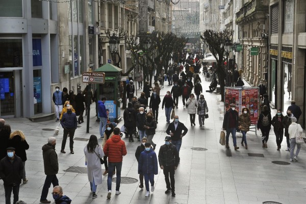 Alicante registra seis nuevos fallecidos pero los contagios bajan a 894