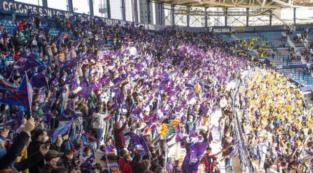 El Levante incentiva la asistencia al partido de este viernes contra el Elche