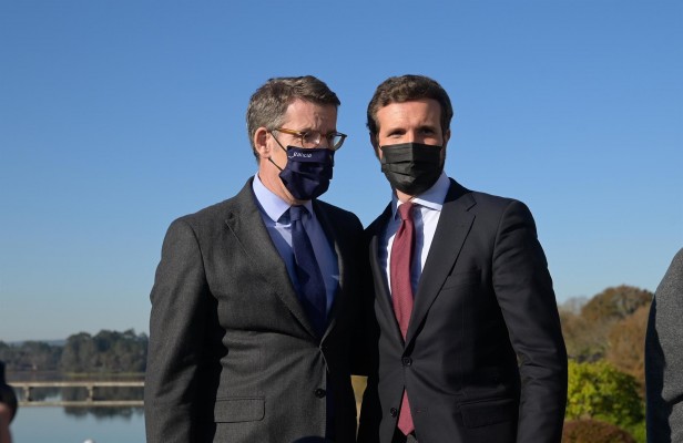 Arranca la reunión de Casado con los 'barones' del PP, después de verse a solas con Feijóo una hora y media
