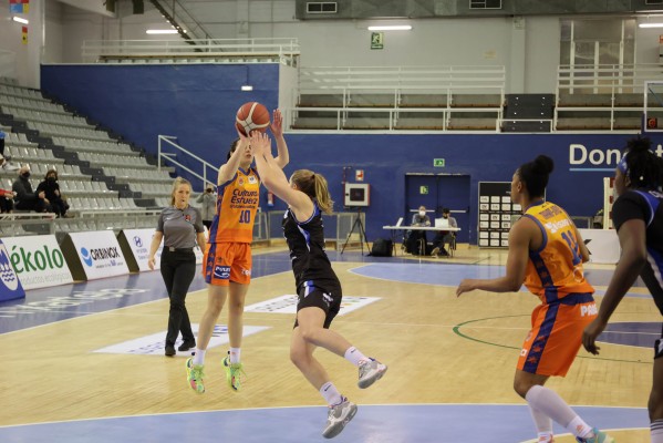 Valencia Basket arrolla a IDK en el Gasca