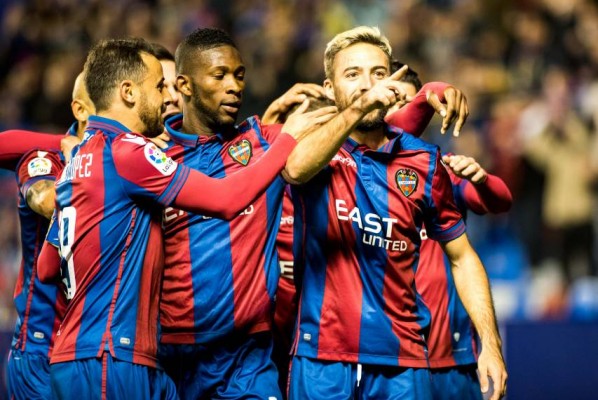 Morales volvió a celebrar un gol nueve meses después

