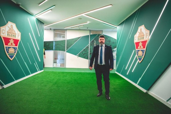 El Elche proyecta un comedor con cocina para la plantilla y 'staff' técnico en los bajos del estadio