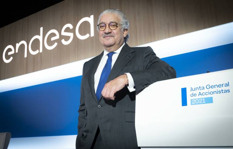 Endesa bate sus previsiones al ganar 1.435 millones de euros en 2021
