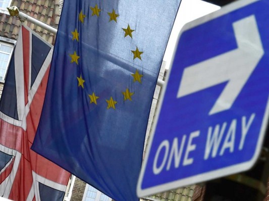 La CNMV publica un manual para atraer a España entidades financieras británicas