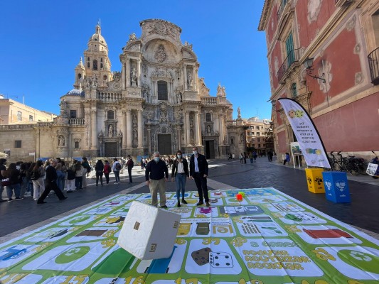 'De residuo a recurso y lo tiro porque me toca': Murcia impulsa una nueva campaña de Economía Circular
