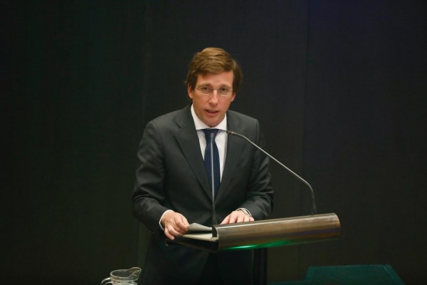 Almeida defiende al presidente de la EMVS del presunto espionaje: 