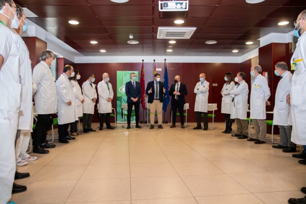 Un total de 175 pacientes ya han sido operados con cirugía robótica en la Región