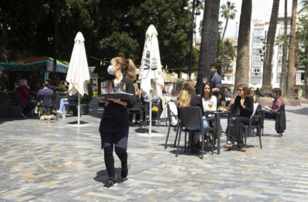 Lenta recuperación en el sector servicios de la Región: aumentó sus ventas un 7,5% en 2021