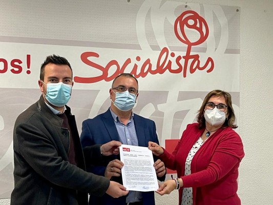 Los socialistas del Alto y Medio Vinalopó
presentarán listas de consenso al próximo
congreso comarcal