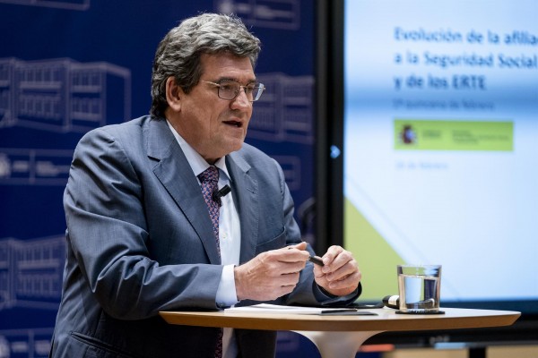 La Seguridad Social estudiará las propuestas de los autónomos sobre la reducción de cuotas