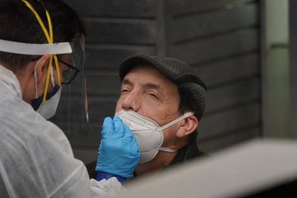 España suma 48.778 casos y 464 muertes, mientras la incidencia baja más de 100 puntos hasta 786