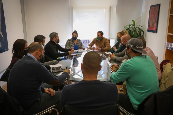 Castelló acuerda con el sector de la hostelería la ampliación de horarios para la Magdalena