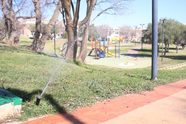Onda instala un sistema inteligente de riego que ahorra un 30% en el consumo de agua y energía