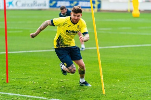 Parejo y Alberto Moreno, apercibidos de sanción para la vuelta
