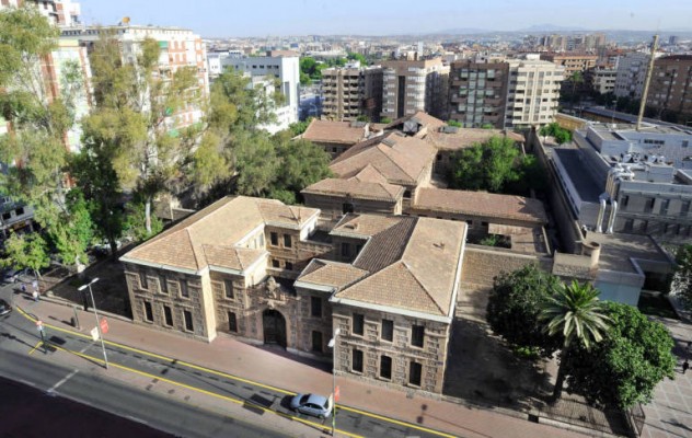 La remodelación viaria de todo el entorno de la Cárcel Vieja estará acabada en mayo
