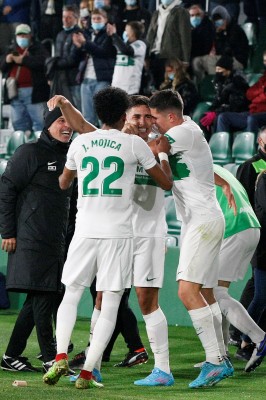 La mejor racha como local en 45 años del Elche 
