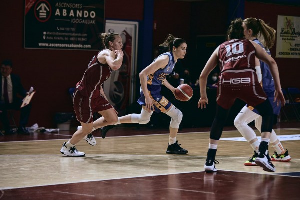 El Valencia busca la tercera seguida ante Campus Promete y presionar a Girona
