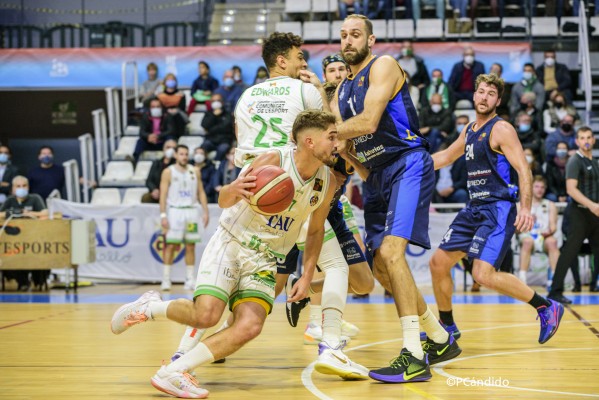 El TAU Castelló brilla ante el Oviedo y logra su segunda victoria consecutiva (82-74)