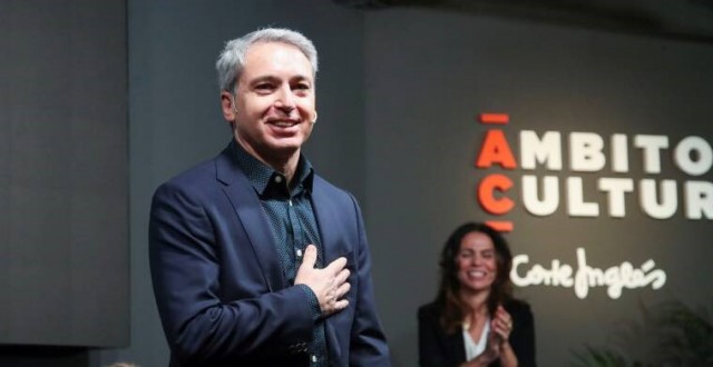 El periodista Vicente Vallés gana el Premio Primavera de Novela 2022 con 'Operación Kazán'