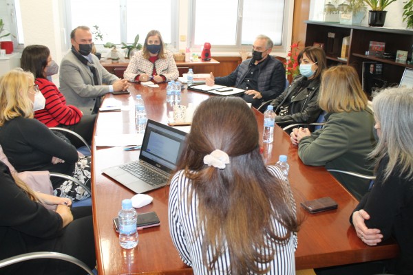 Benicàssim y la asociación de comerciantes buscan estrategias para dinamizar el tejido empresarial
