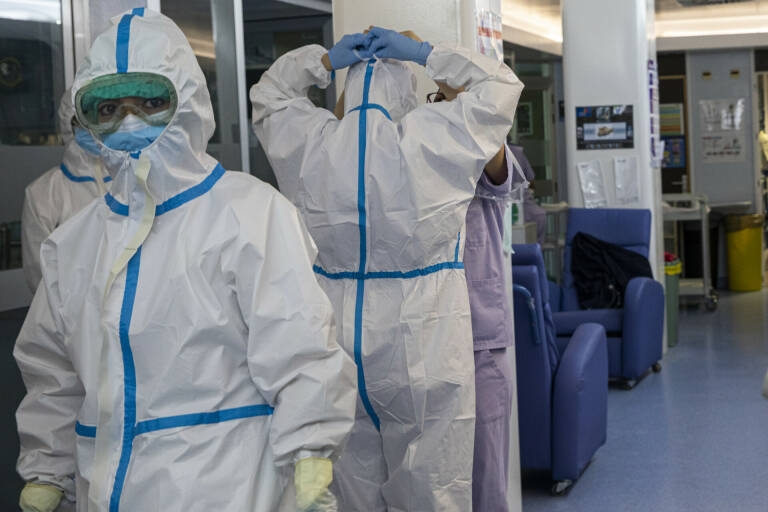 La covid deja 2 nuevos fallecidos aunque sigue el descenso de contagios en Castellón que suma 405