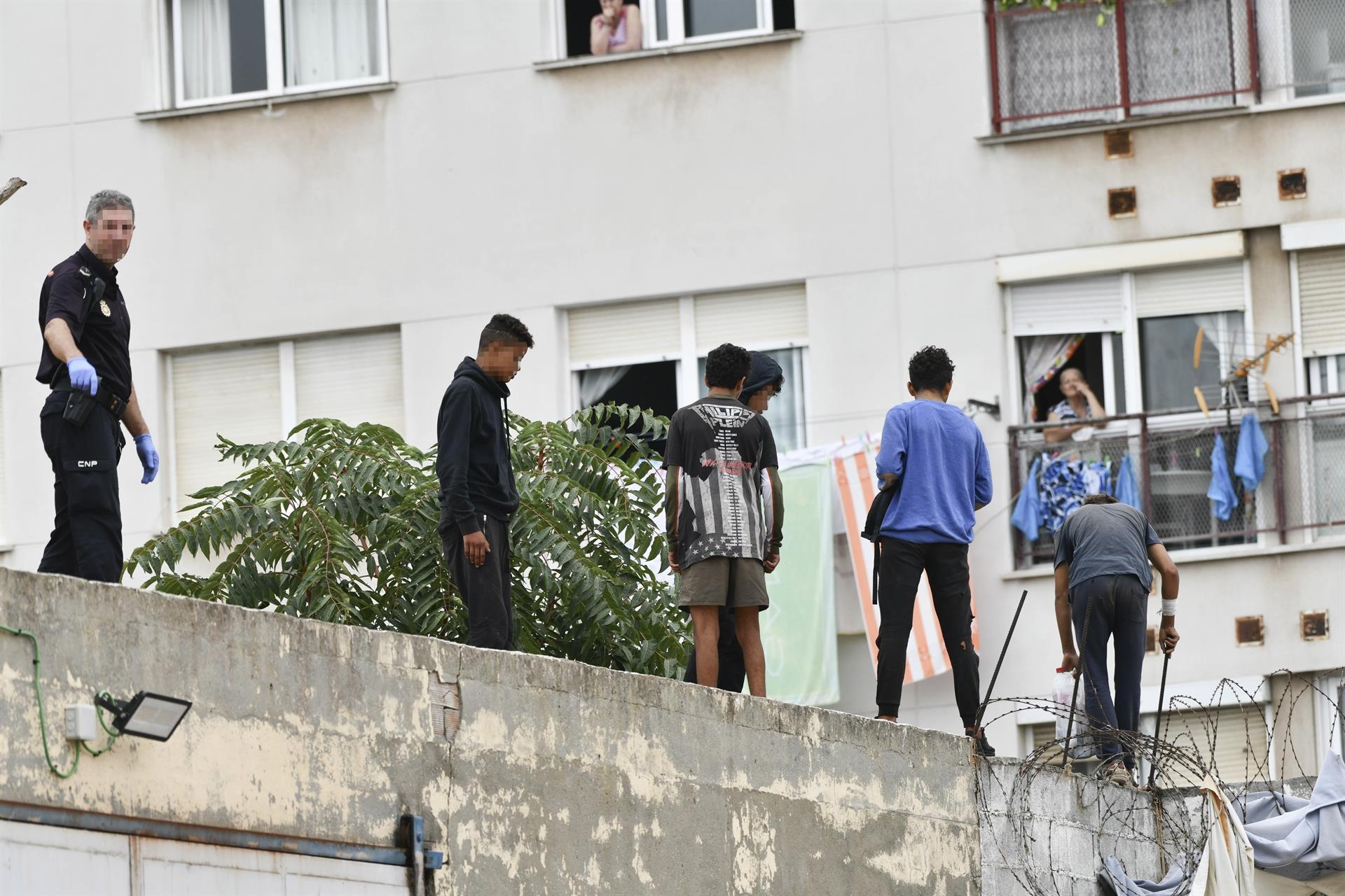 El Gobierno estudia con sus servicios jurídicos la condena para retornar a menores a Ceuta
